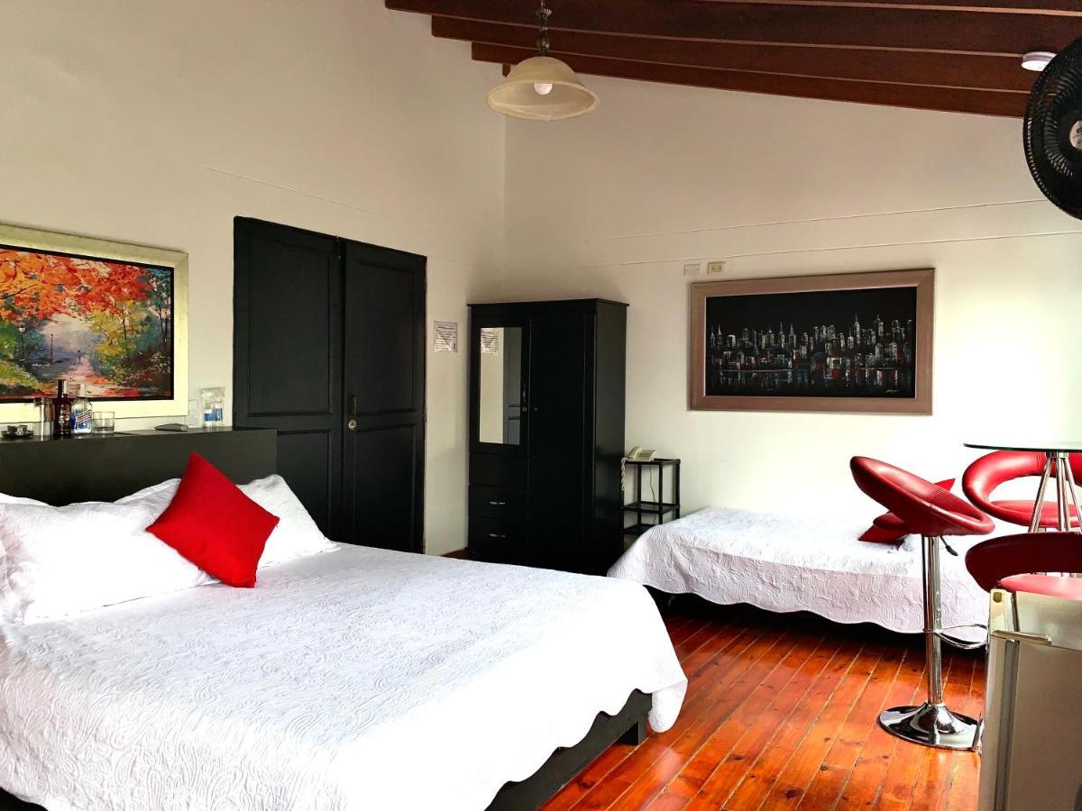 Hotel Lleras Premium #1 Medellin Exterior photo