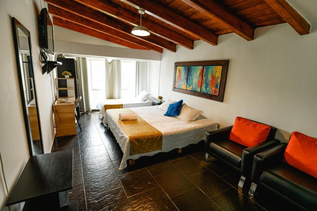 Hotel Lleras Premium #1 Medellin Exterior photo