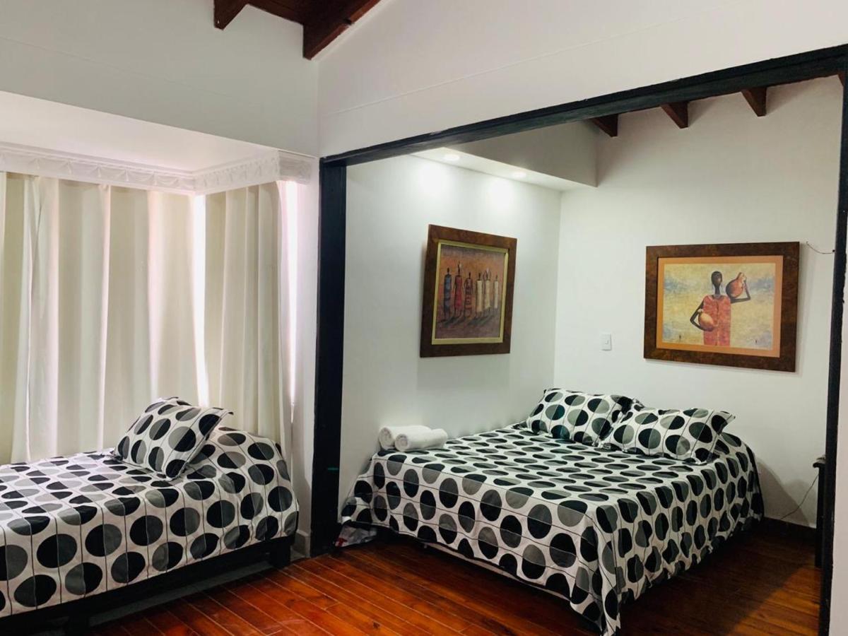 Hotel Lleras Premium #1 Medellin Exterior photo